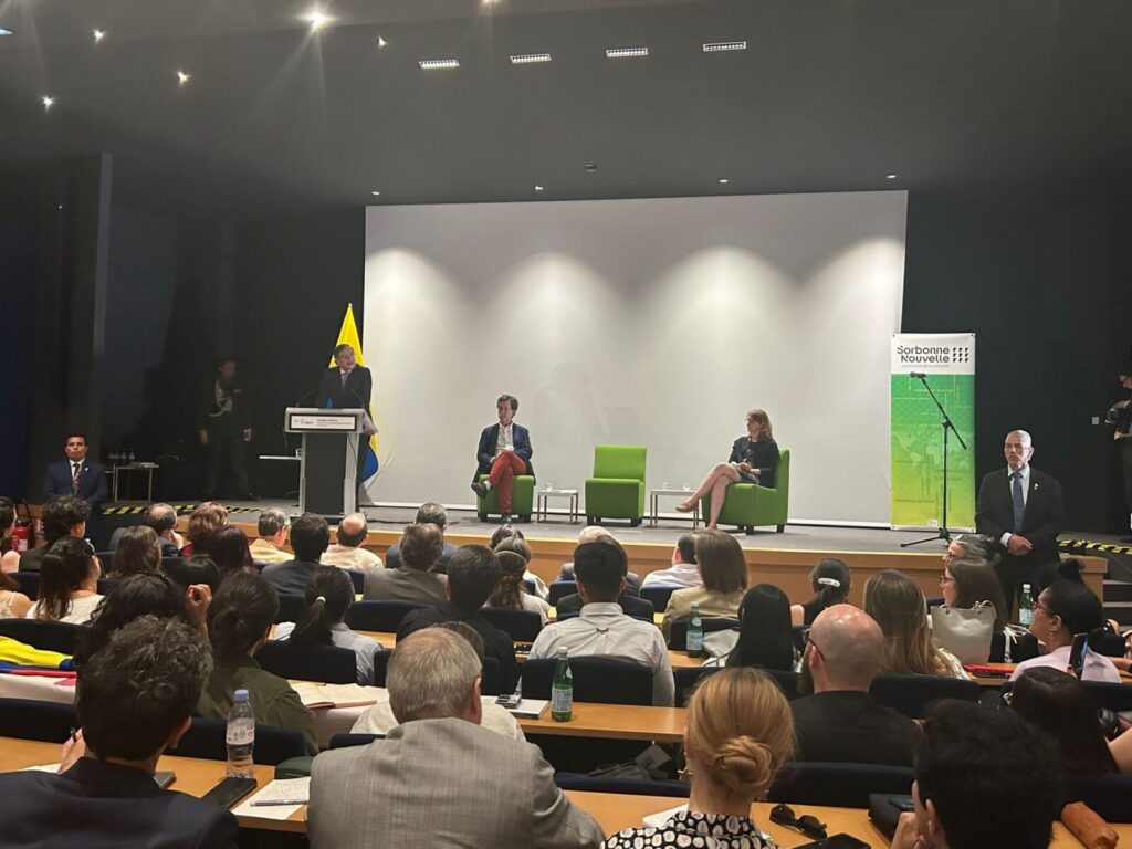 El expresidente de Colombia Gustavo Petro durante una intervención pública