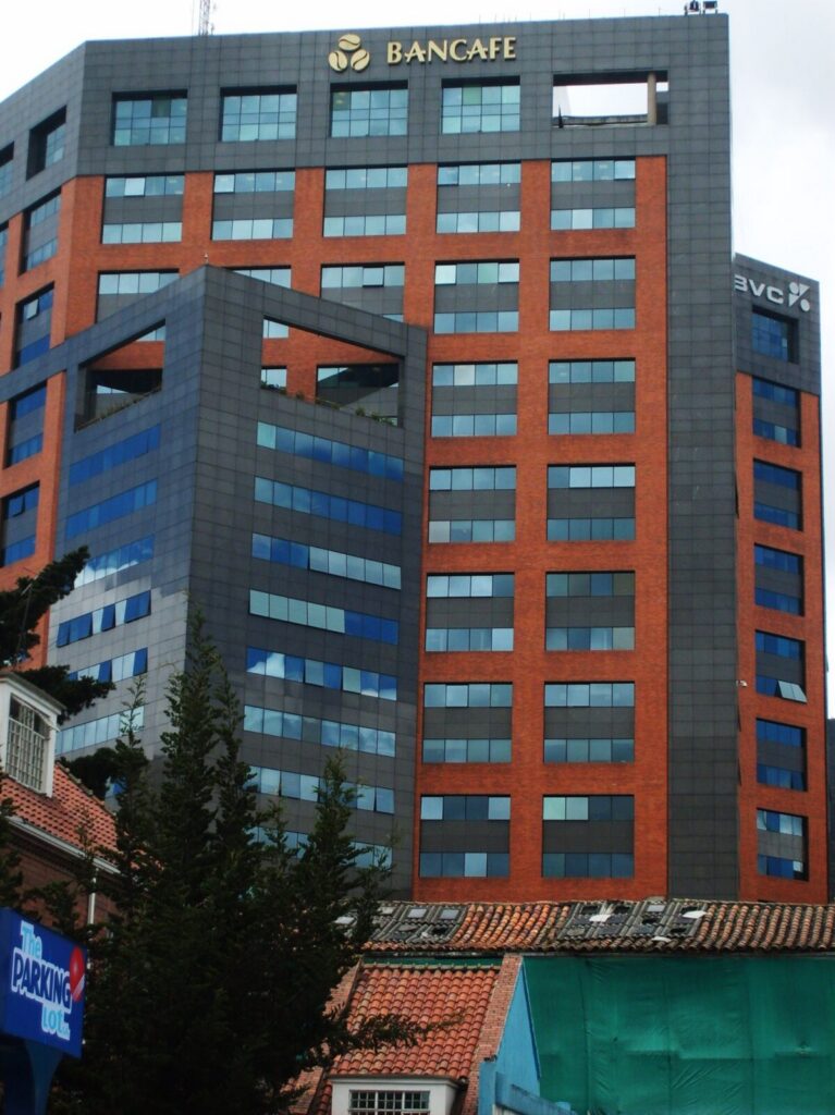 Fachada de la Bolsa de Valores de Colombia en Bogotá, en el contexto del rebalanceo del índice S&P Colombia Select.