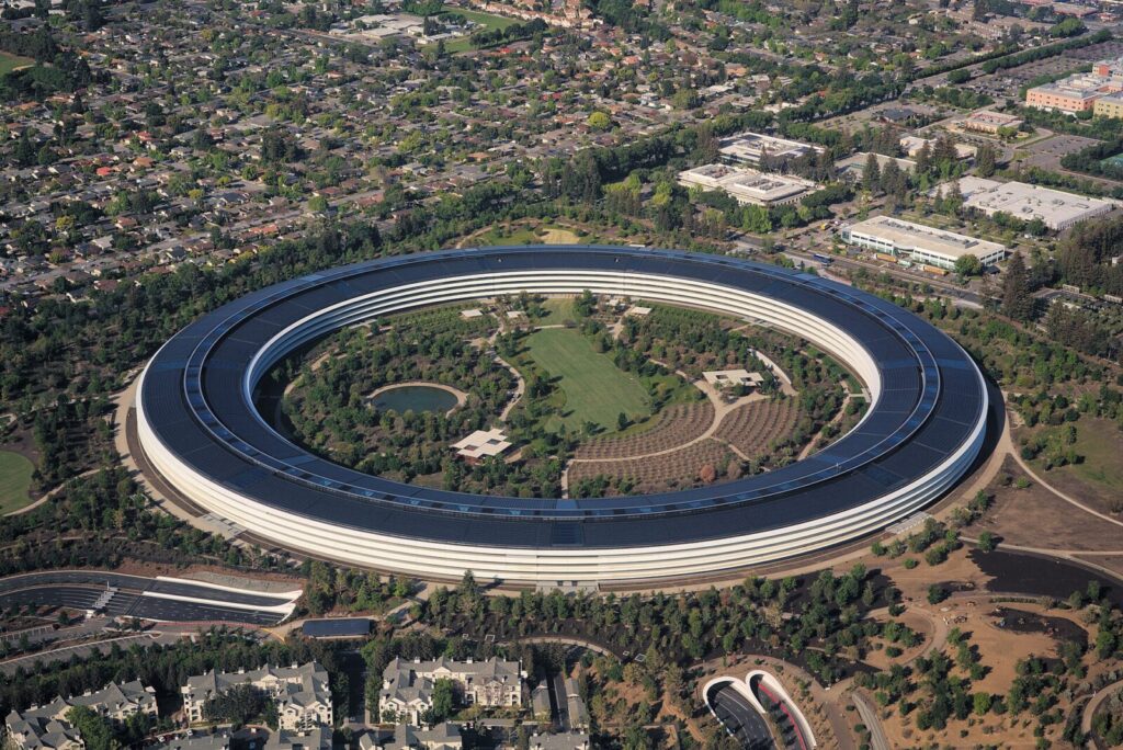 Centro de datos con servidores para cargas de inteligencia artificial
