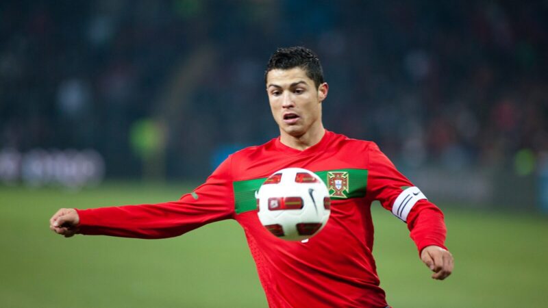 Cristiano Ronaldo, delantero de Portugal, durante un partido con su selección