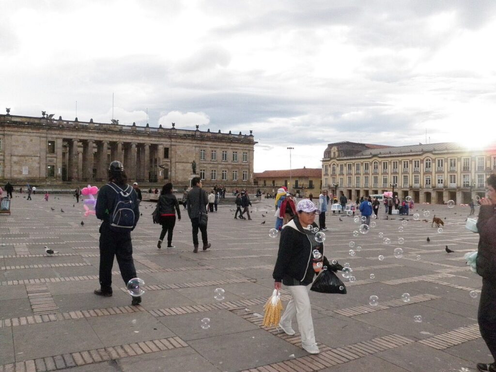 Fachada del Capitolio Nacional de Colombia, sede del Congreso, donde se discute el Presupuesto General de la Nación 2027