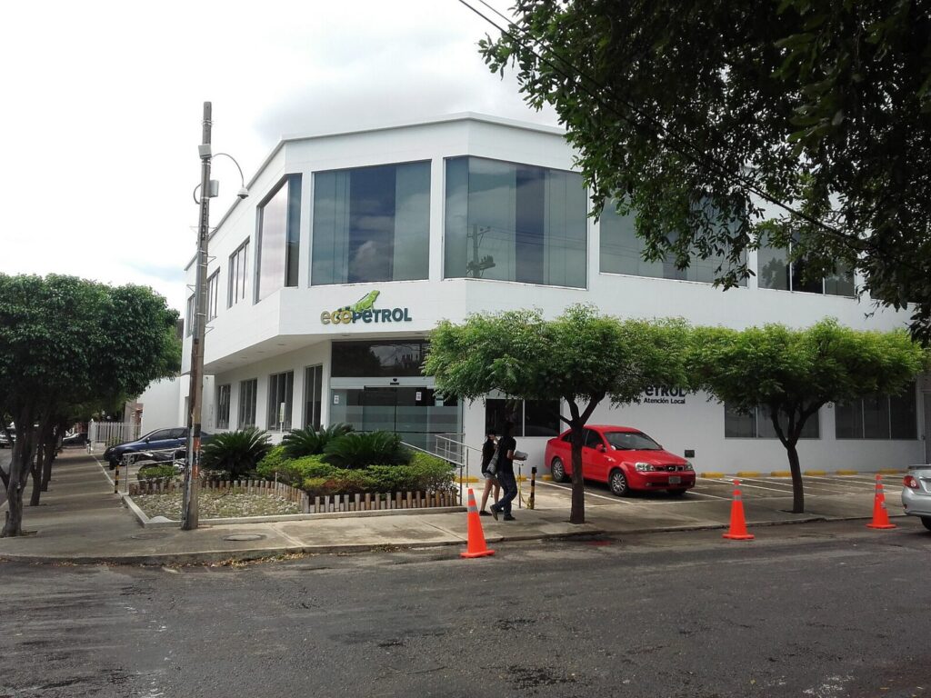Instalaciones industriales de la petrolera Ecopetrol, cuya Junta Directiva definió la conformación de sus seis comités