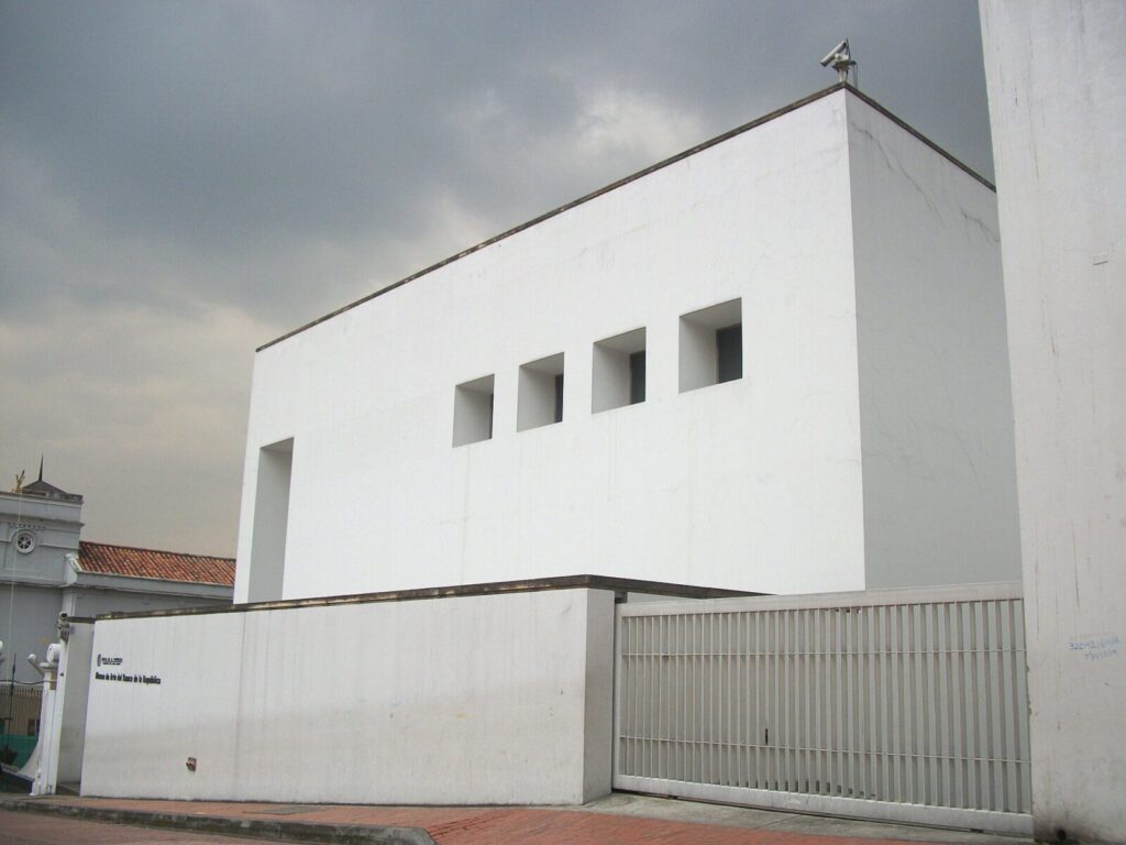 Edificio del Banco de la República en Bogotá, entidad que publica la Encuesta Mensual de Expectativas económicas