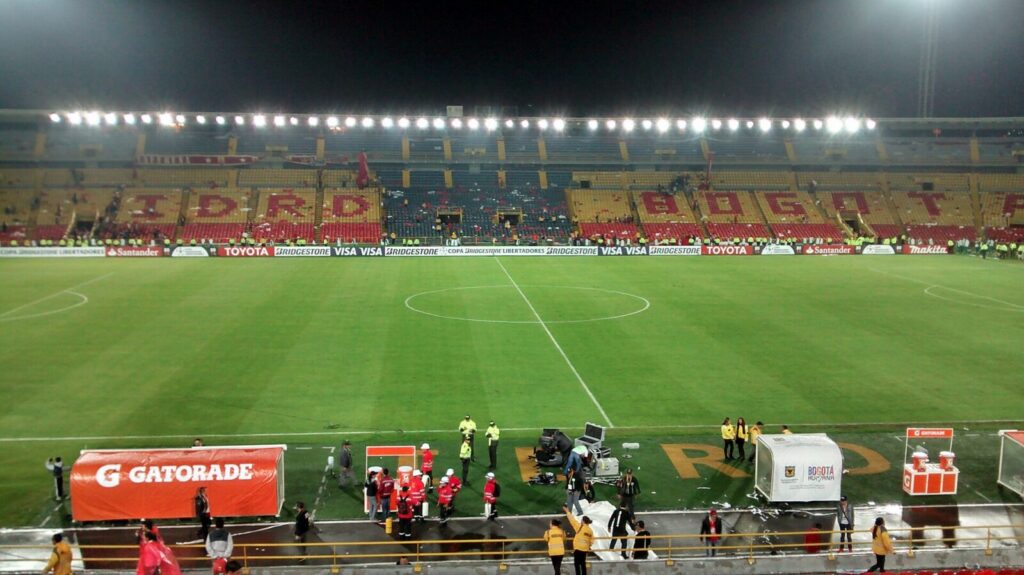 Vista general del estadio El Campín, en Bogotá, escenario protagonista del conflicto entre el megaconcierto de BTS y la final de la Liga Femenina.