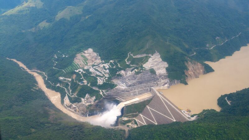 Vista del embalse de la hidroeléctrica Hidroituango, en Antioquia, cuyo nivel de reservas será aumentado por EPM