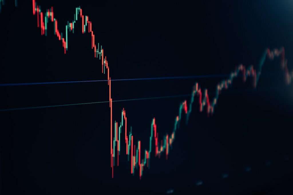 Solo el 1,16 % de los colombianos invierte en bolsa: las claves para dar el primer paso