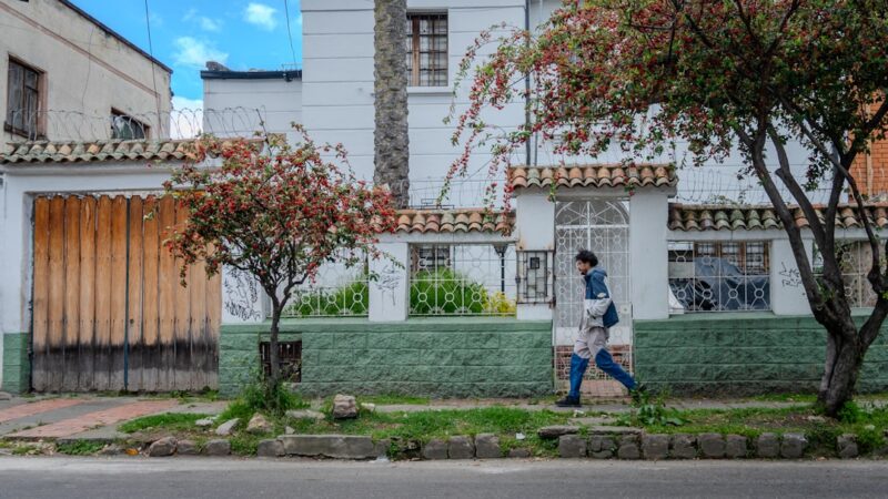 Calle en la localidad de Engativá, al noroccidente de Bogotá, donde se registró la desaparición de una menor de 16 años.