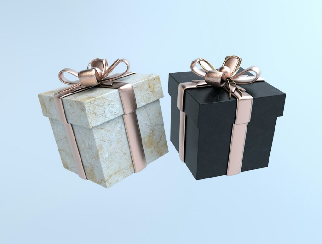 Cajas y bolsas de regalo preparadas para celebrar el Amor y Amistad