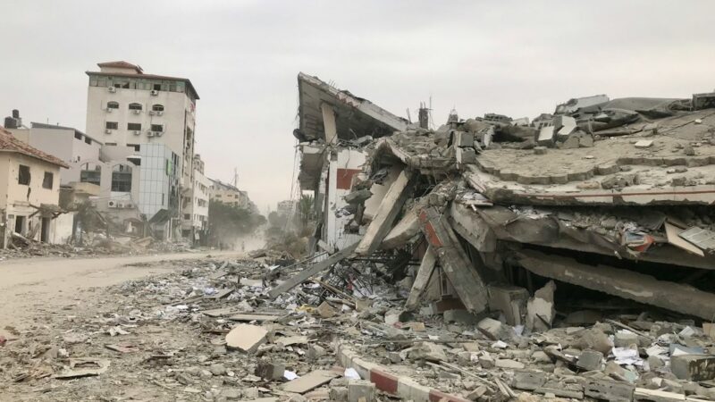 Viviendas con daños visibles tras el terremoto en una zona afectada de Colombia