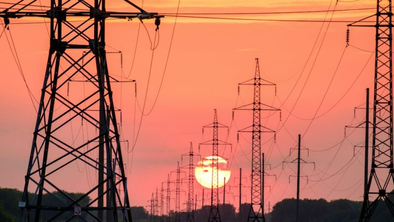 Torres de líneas de transmisión de energía eléctrica, la infraestructura que enfrentará la mayor demanda durante el fenómeno del Niño en Colombia.