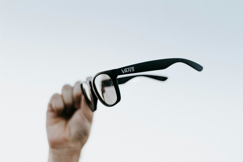 Gafas inteligentes con cámara y audio integrados, el tipo de producto al que pertenecen las nuevas Ray-Ban Meta.