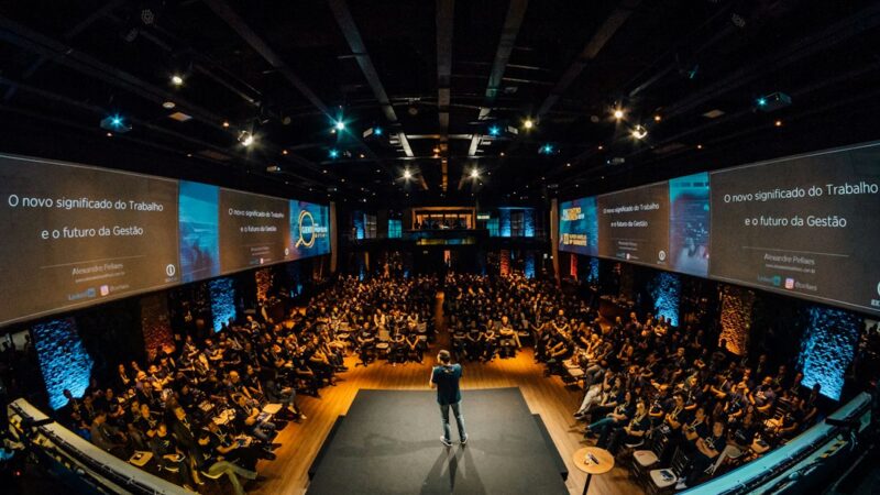 La apertura del Claro Tech Summit 2026, el foro tecnológico desarrollado en Cartagena con temas de inteligencia artificial y 5G