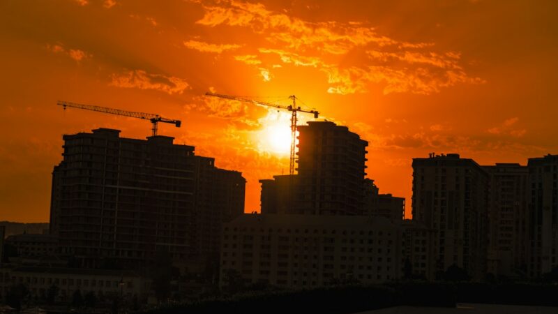 Obras de construcción de infraestructura, el tipo de proyectos que f financiar_setopt el Nuevo Banco de Desarrollo en economías emergentes