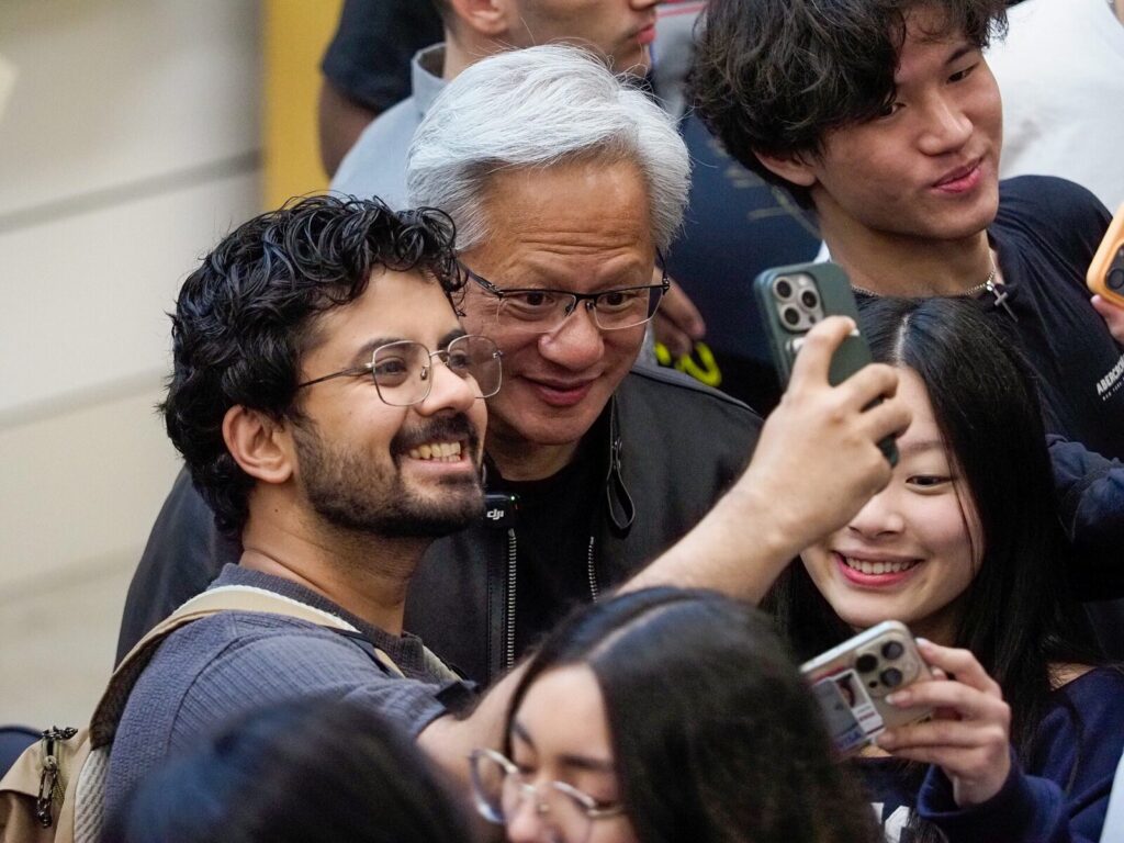 Jensen Huang, fundador y CEO de Nvidia, durante una aparición pública.