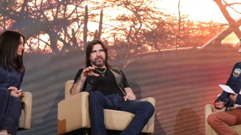 El cantante colombiano Juanes durante una presentación en vivo dentro de su gira por Norteamérica