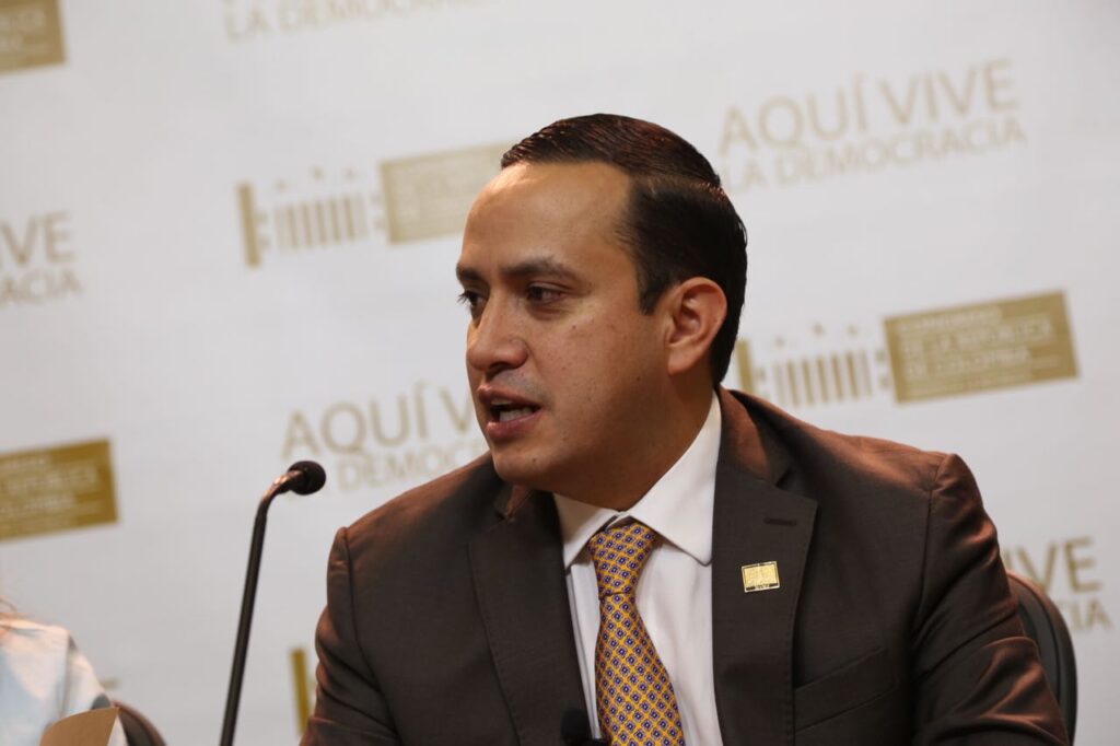 Mauricio Aguilar Hurtado, exgobernador de Santander, vinculado a una investigación por un proyecto financiado con regalías