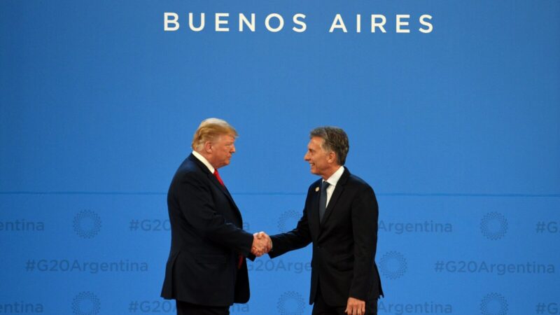 Instalación fronteriza representativa de los procesos migratorios y deportaciones en Estados Unidos