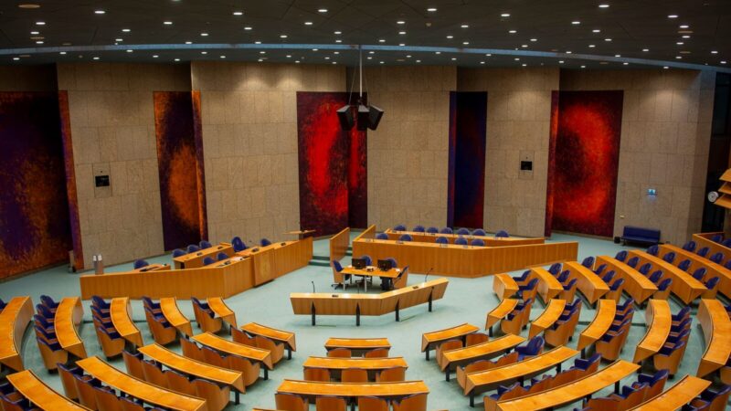 Salón de la Asamblea General de las Naciones Unidas durante una sesión internacional