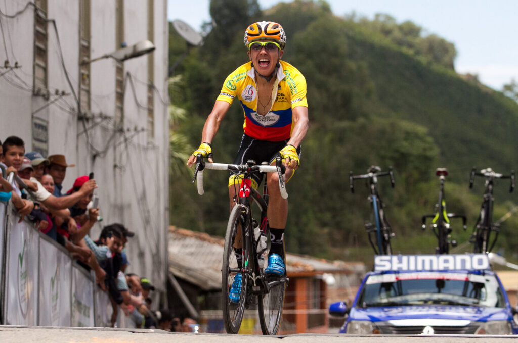 Richard Carapaz, ciclista ecuatoriano del EF Education-Easypost, durante una competencia de ciclismo en ruta