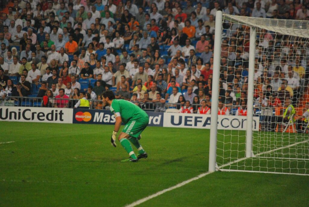 Iker Casillas, arquero español, durante un partido de fútbol.