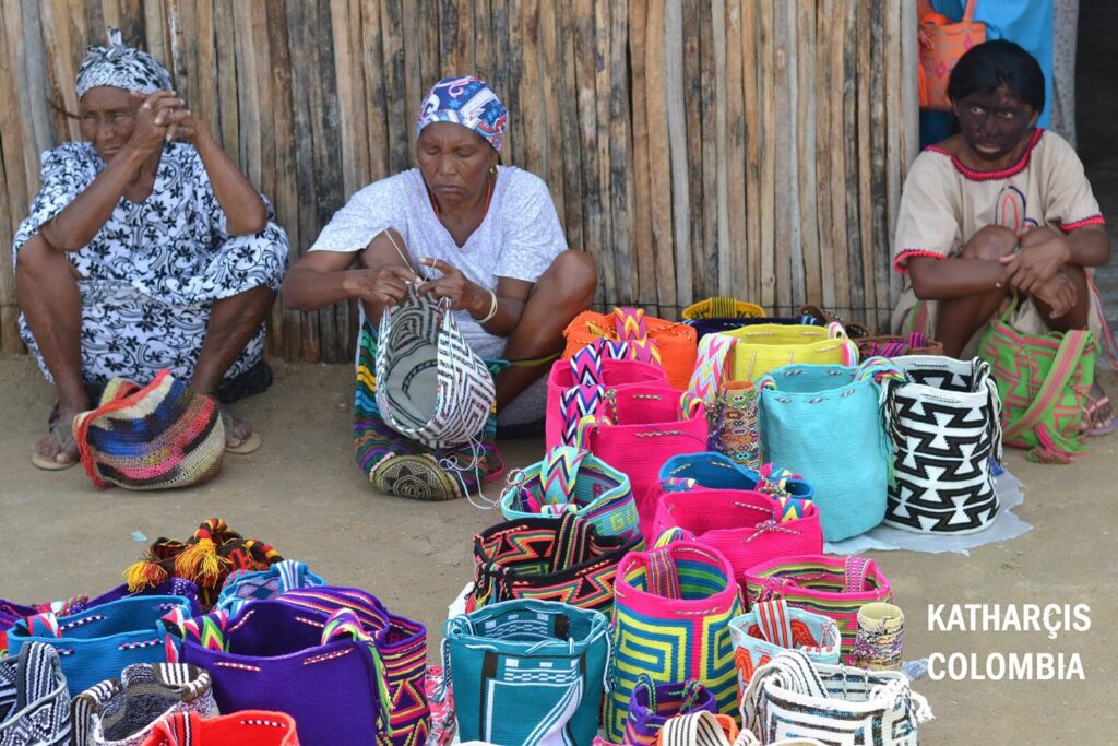 Comunidad wayuu en un paisaje de La Guajira, región donde se revisan medidas para proteger a niños y adolescentes