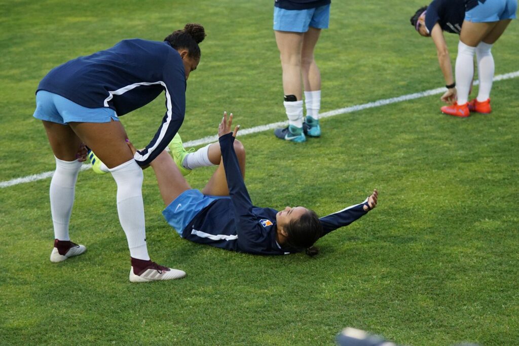 Futbolista colombiana durante un partido de la selección femenina