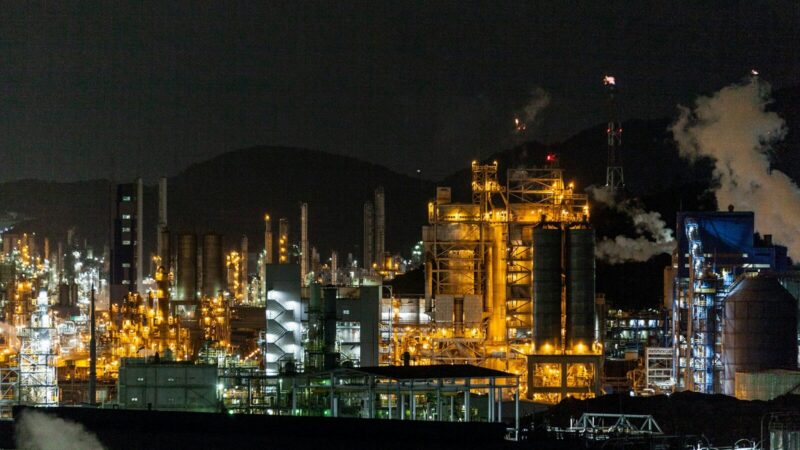 Instalaciones industriales de una empresa petrolera en Colombia