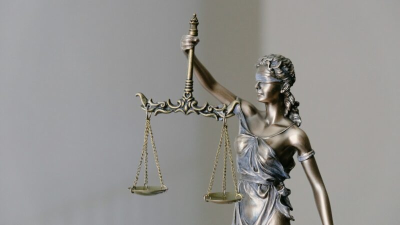 Instalaciones de la Fiscalía o de un despacho judicial en Antioquia, en el marco del caso del hombre señalado de abusar sexualmente de una mujer de 83 años en La Unión.