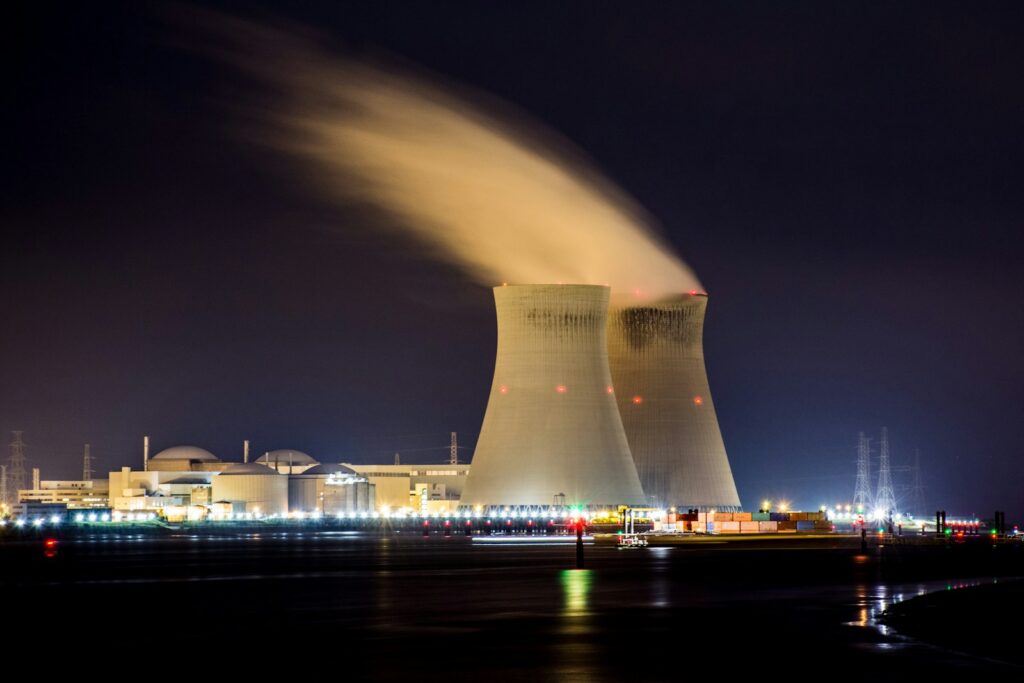 Instalaciones industriales relacionadas con el almacenamiento y abastecimiento de gas y energía