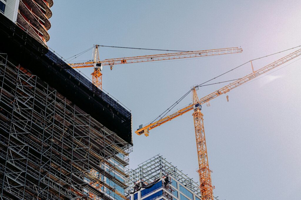 Obras de infraestructura como representación de las inversiones proyectadas por Grupo Argos en Colombia