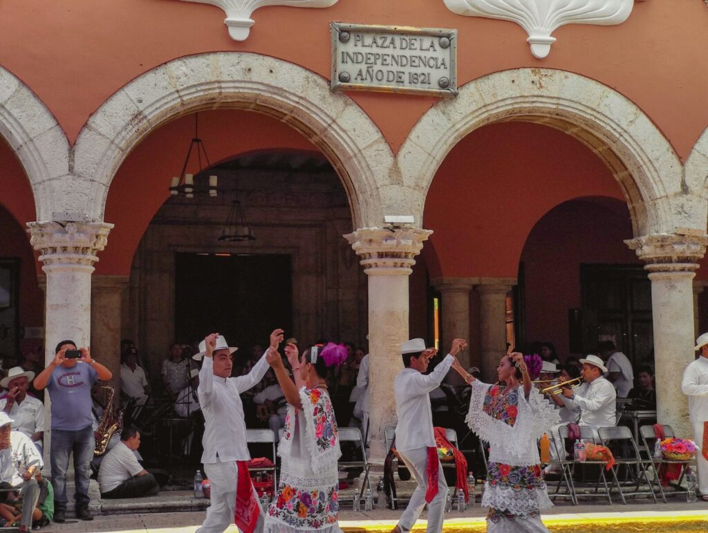 Otto Sirgo, actor cubano-mexicano reconocido por su trayectoria en teatro, cine y telenovelas