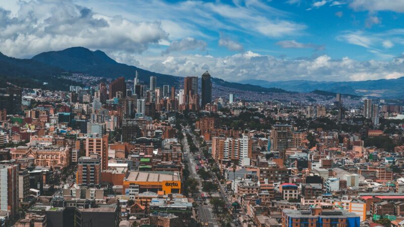 Infraestructura urbana representativa de proyectos financiados mediante el mercado de capitales en Colombia