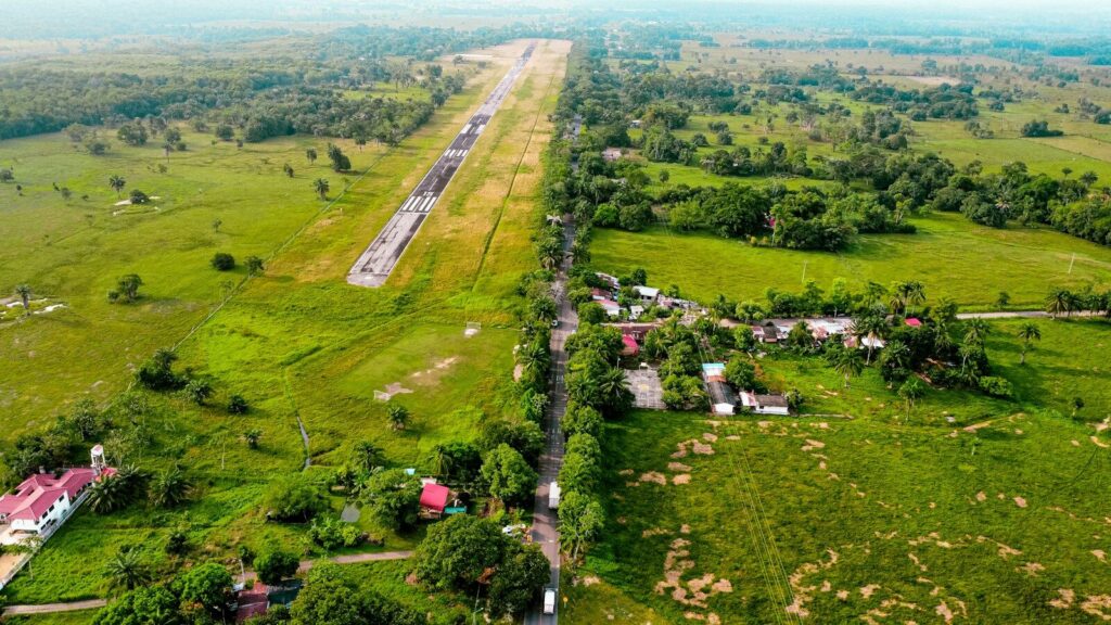 Operación de seguridad en una zona rural de Colombia como referencia al operativo contra el Frente 33 en el Catatumbo